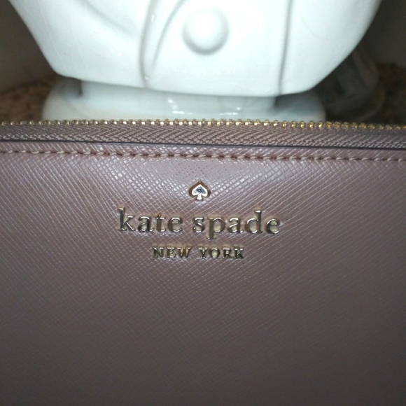 Kate Spade Taupish Lavender Large Continental Zip Around Leather Wallet - Picture 2 of 13